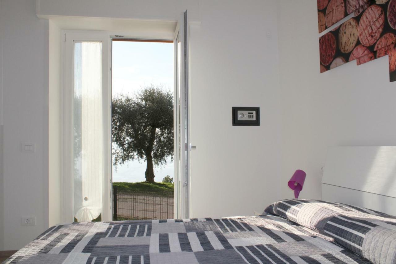 Cosy Torri Apartments Torri Del Benaco Exterior foto
